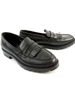 Alternative view of PAT CALVIN