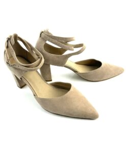 Alternative view of ANNA FIELD