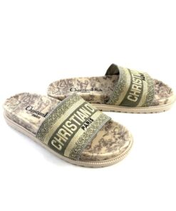 Alternative view of CHRISTIAN DIOR