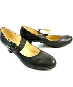 Alternative view of JONNY'S