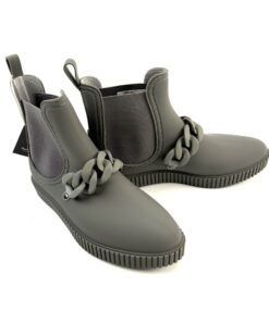 Alternative view of DOCKERS by Gerli