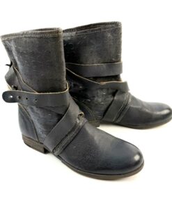 Alternative view of YELLOW CAB