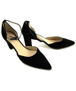 Alternative view of ANNA FIELD