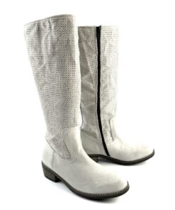 Alternative view of WOLKY