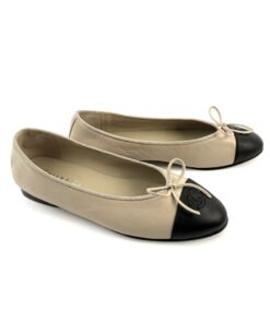 Alternative view of CHANEL