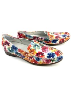 Alternative view of LADY EXCELLENT