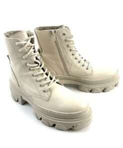 Alternative view of STEVE MADDEN