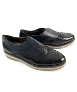 Alternative view of BE NATURAL