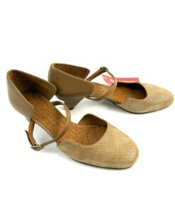 Alternative view of CHIE MIHARA MAVI