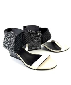 Alternative view of UNITED NUDE