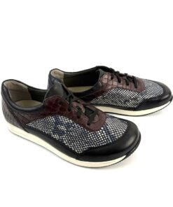 Alternative view of HELVESKO