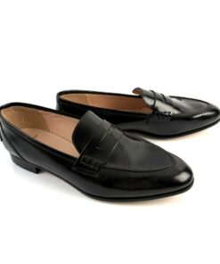 Alternative view of J.CREW