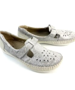 Alternative view of HELVESKO