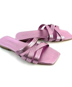 Alternative view of MELVIN & HAMILTON