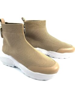 Alternative view of AIGNER