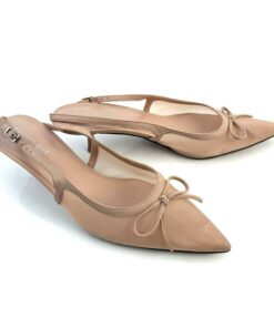 Alternative view of MADDEN GIRL