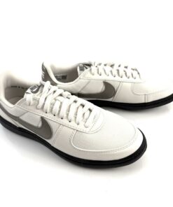 Alternative view of NIKE FIELD GENERAL