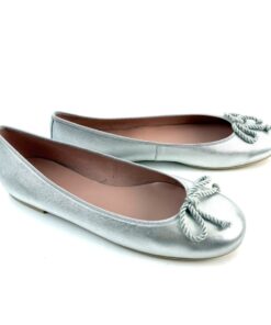 Alternative view of PRETTY BALLERINAS