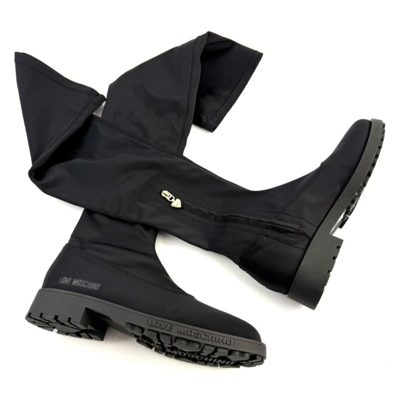 LOVE MOSCHINO