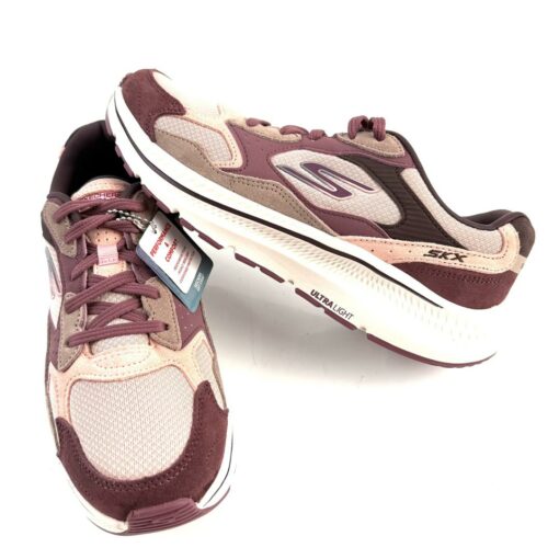 SKECHERS