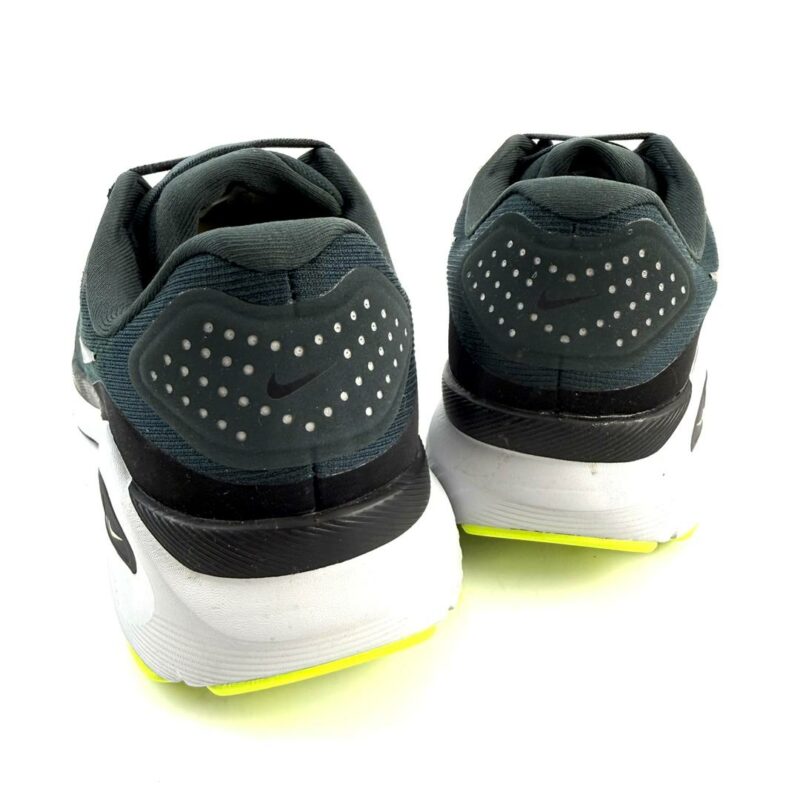 NIKE STRUCTURE 26 - Image 6