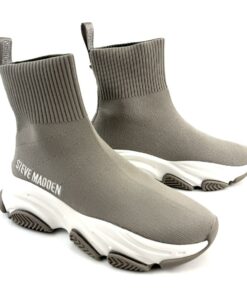 Alternative view of STEVE MADDEN