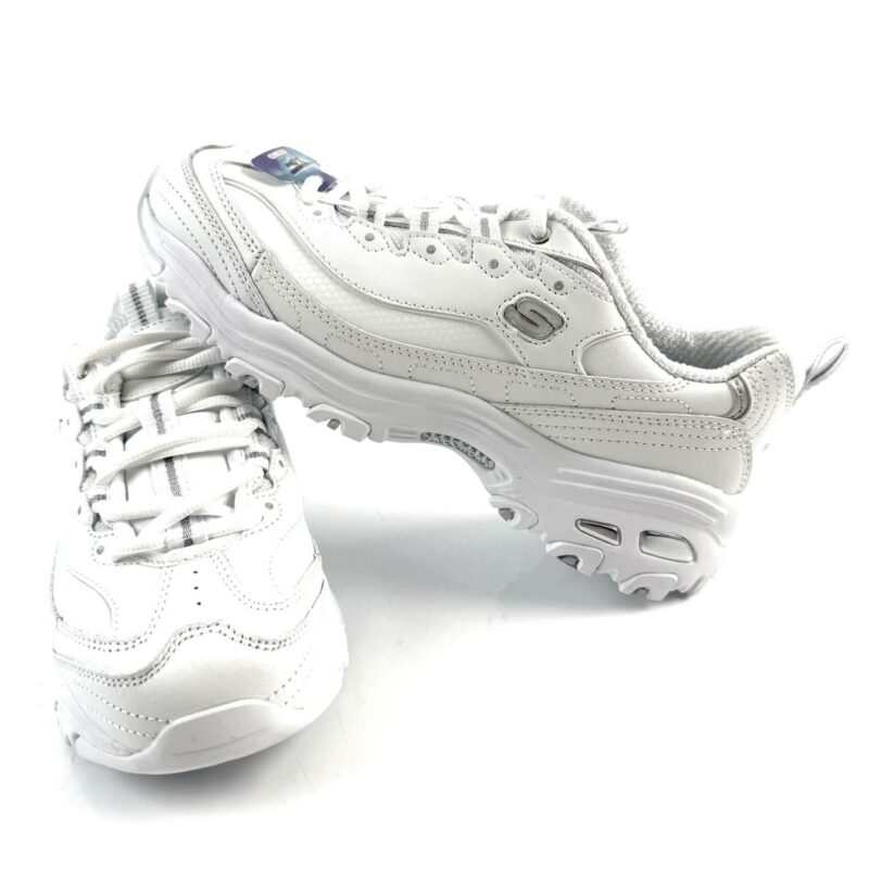 SKECHERS