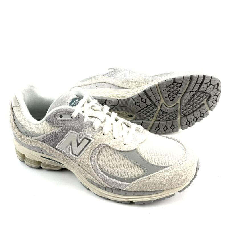 NEW BALANCE 2002 - Image 3