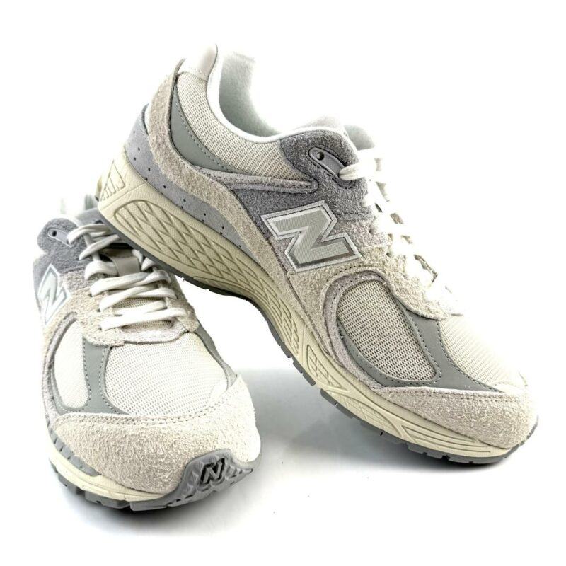 NEW BALANCE 2002 - Image 5