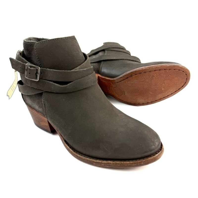 H ENGLAND - Image 3
