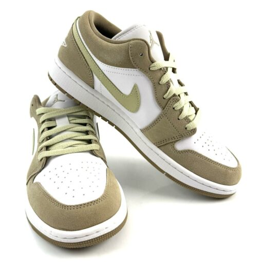 NIKE AIR