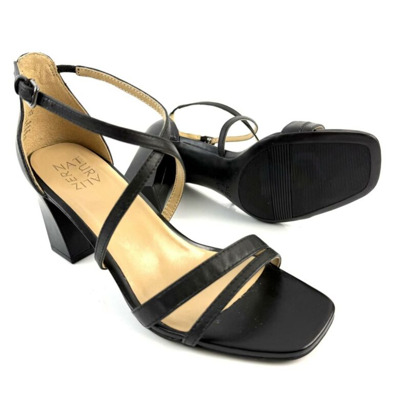 NATURALIZER - Image 3