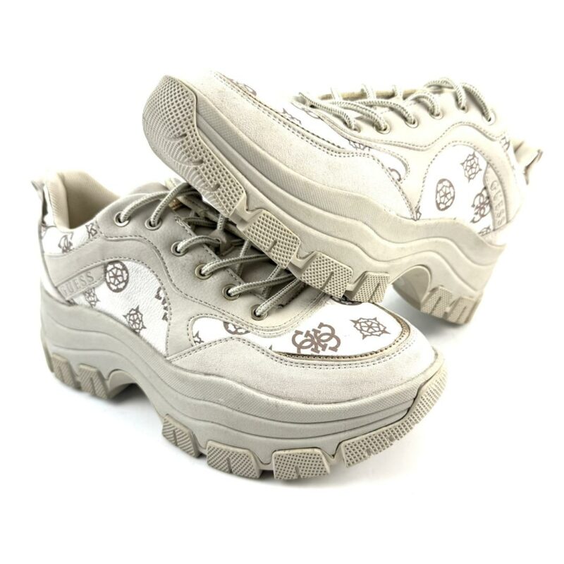 GUESS - Image 4