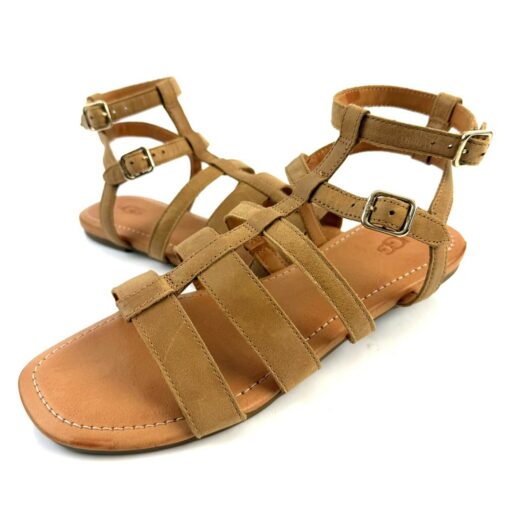 UGG