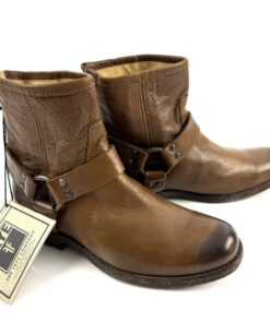Alternative view of FRYE