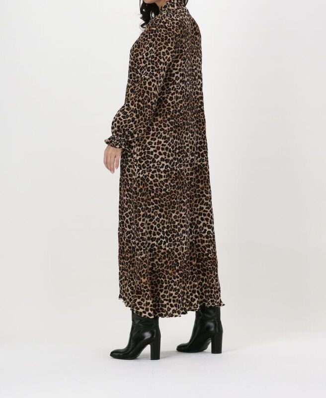 MOVES -LAVISA- - Image 3