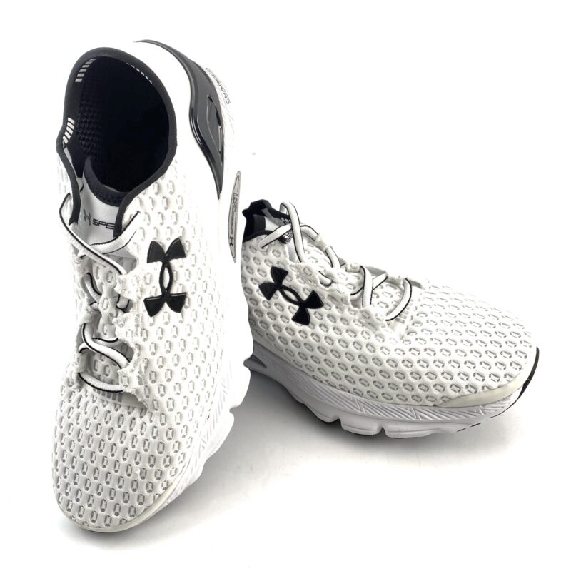 UNDER ARMOUR