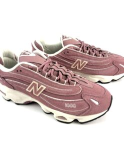 Alternative view of NEW BALANCE