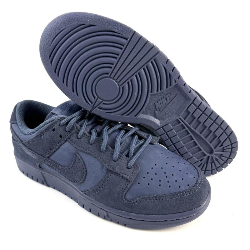 NIKE DUNK LOW RETRO SE - Image 3