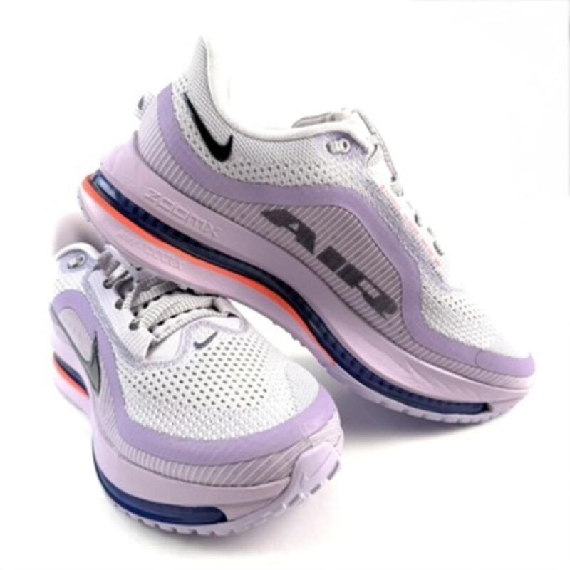 NIKE AIR