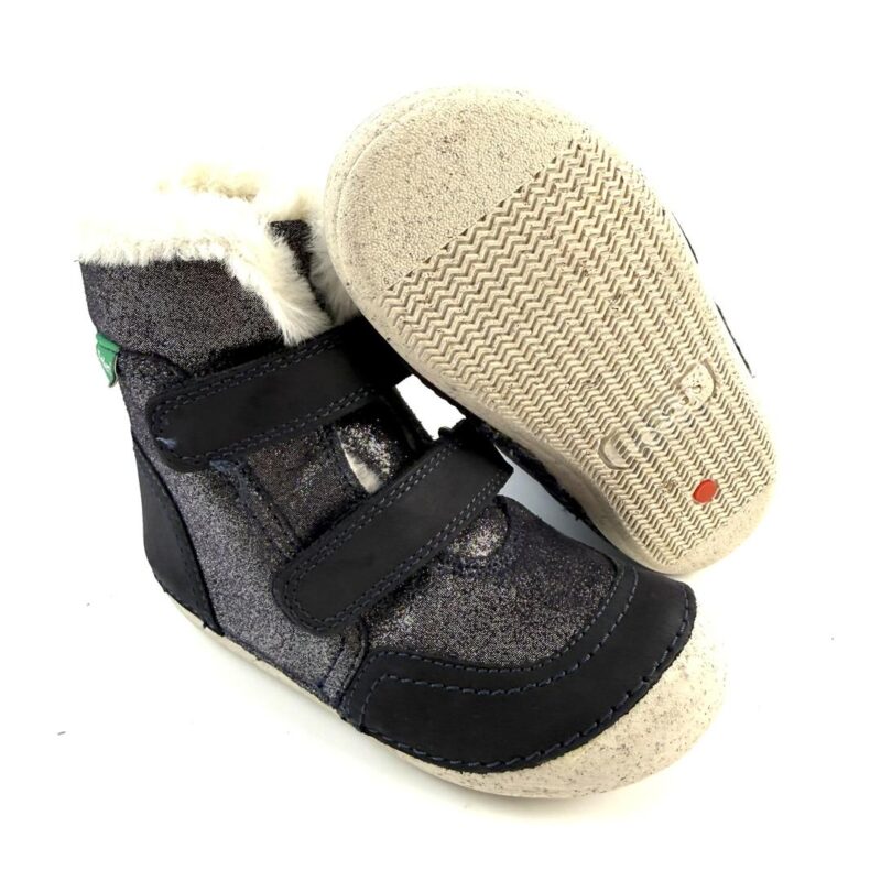KICKERS - Image 3