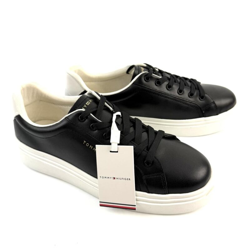 TOMMY HILFIGER - Image 2