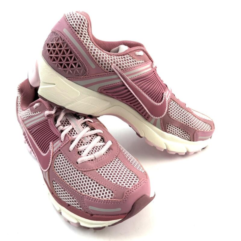 NIKE ZOOM VOMERO 5 - Image 4