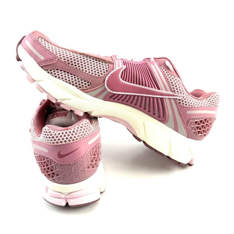 NIKE ZOOM VOMERO 5 - Image 6