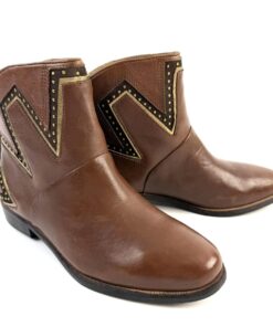 Alternative view of UGG Australia Lars Sunburst Studs