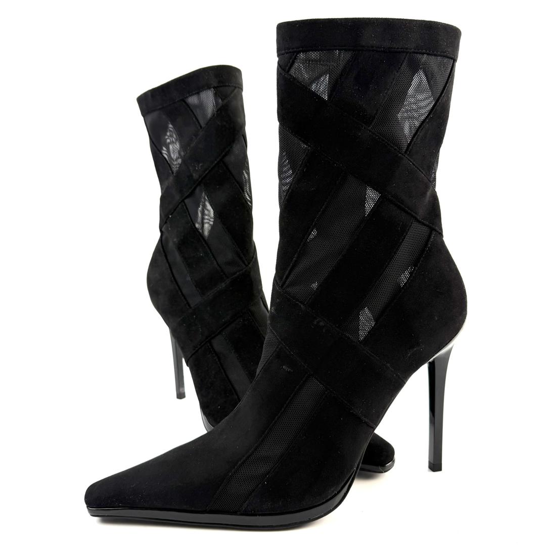 JEFFREY CAMPBELL 38