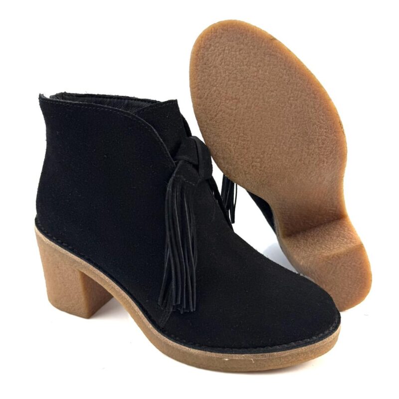 UGG - Image 3
